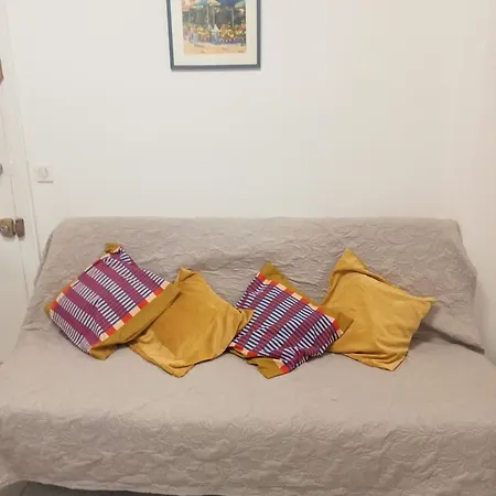 公寓 Centre- Small Pied-a-terre Near Beaches *